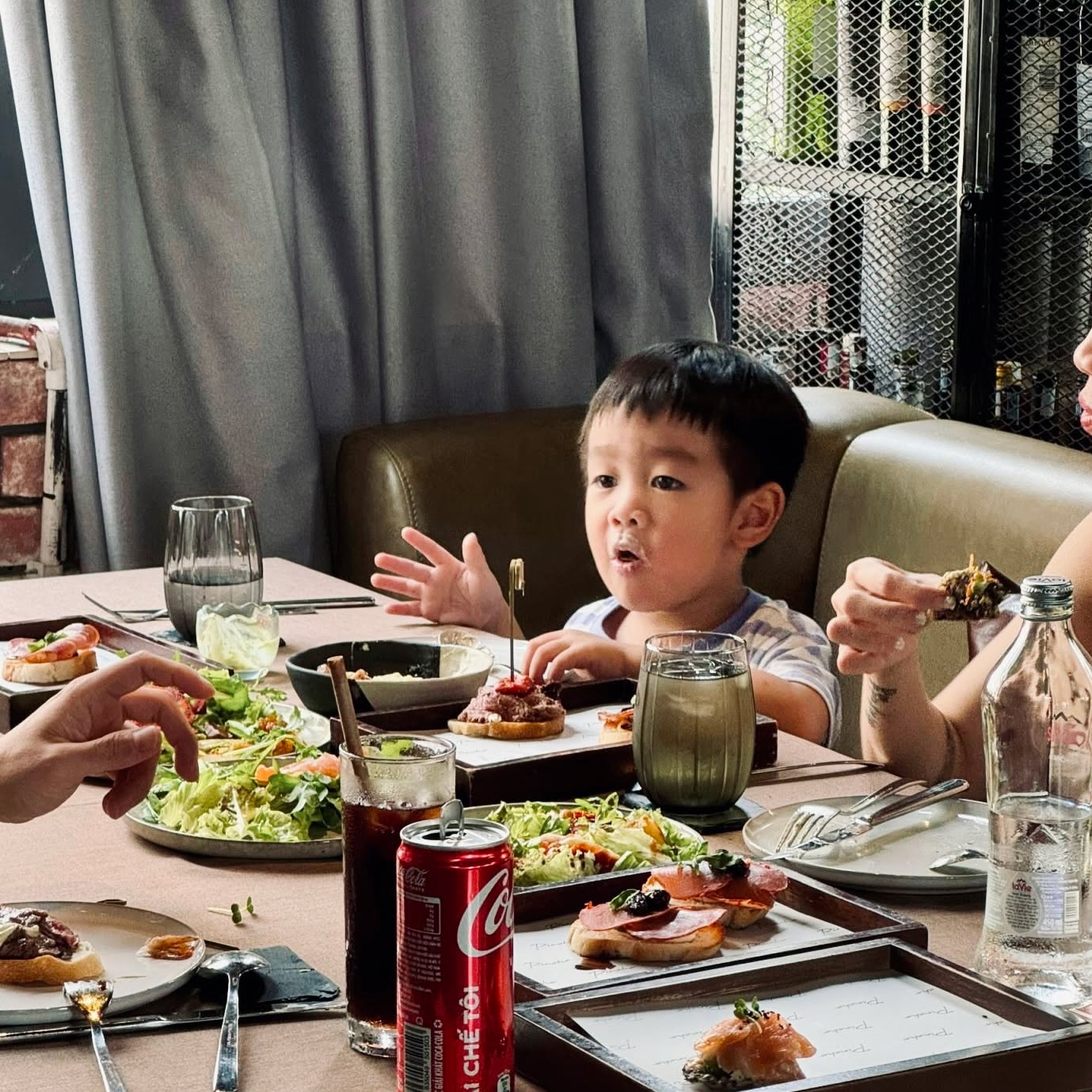 A WEEKEND TO GATHER — photo 2