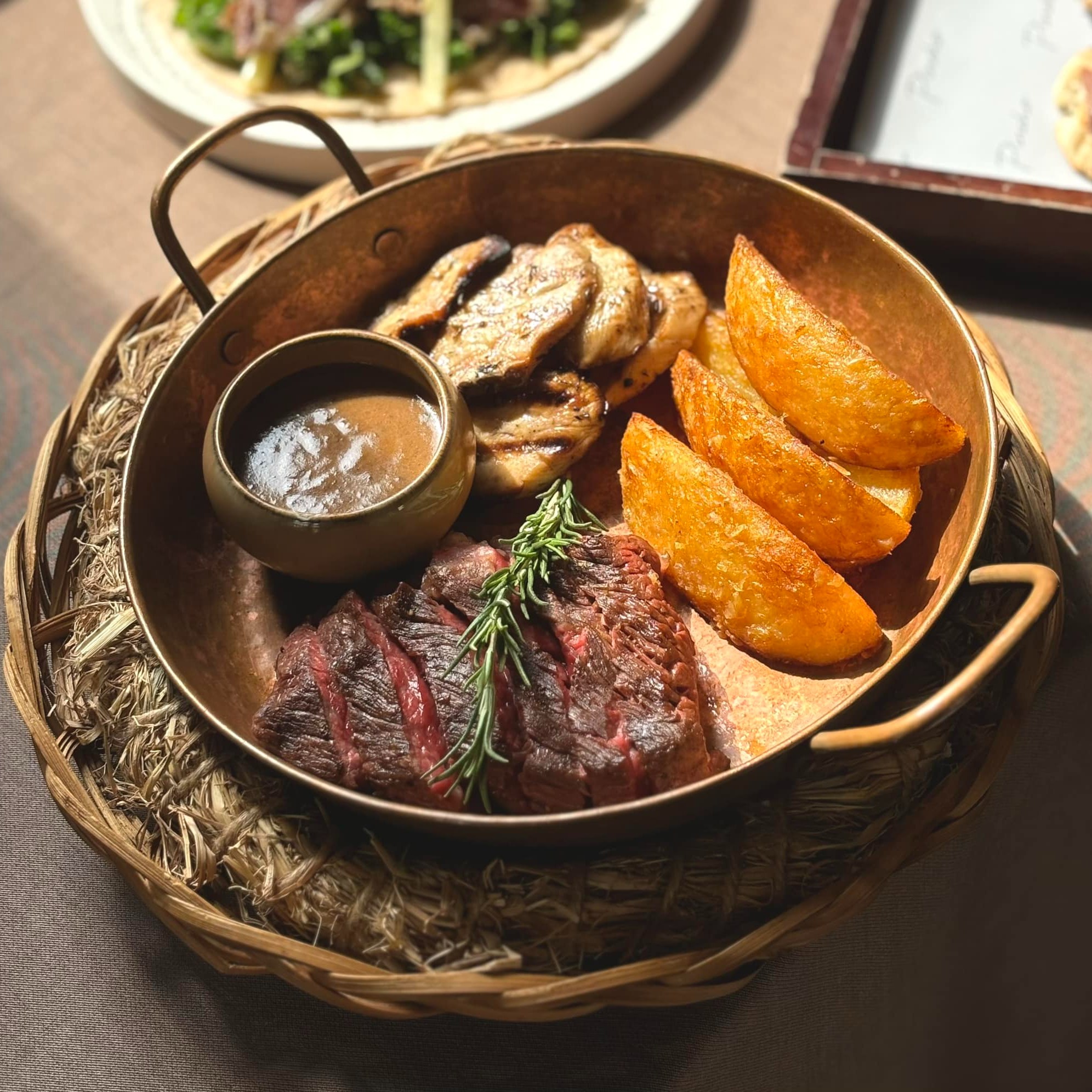 ALL YOU NEED FOR LUNCH — photo 2