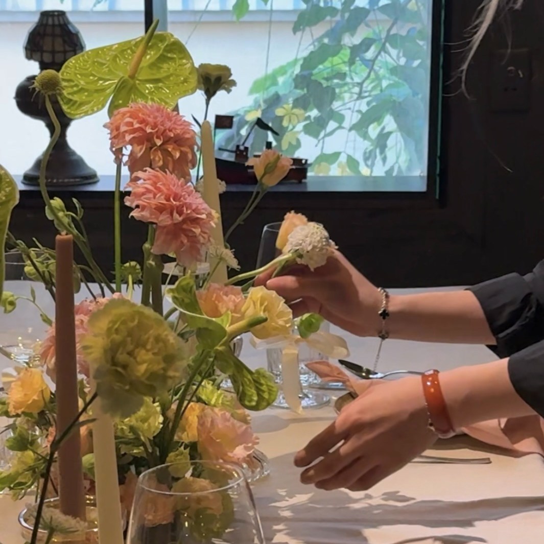 A GARDEN ON THE TABLE — photo 2