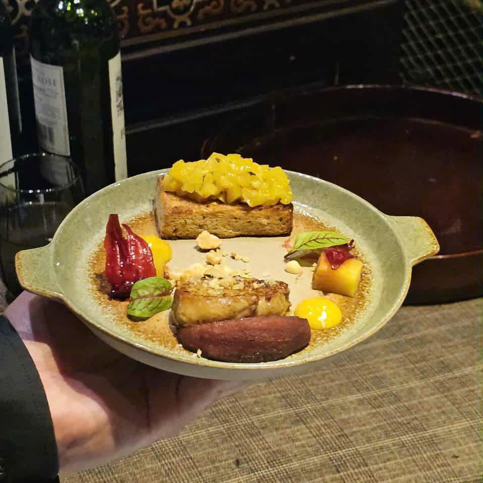 THE NIGHT STARTS AFTER WORK — photo 3