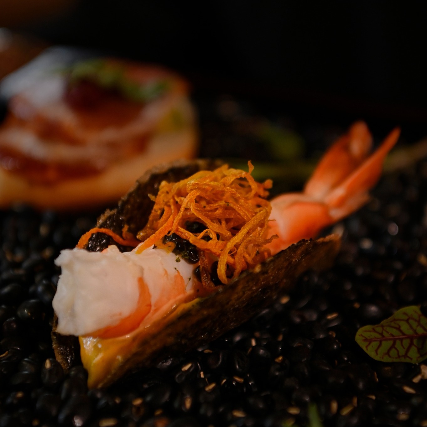 WARM TABLE FOR RAINY DAYS — photo 4