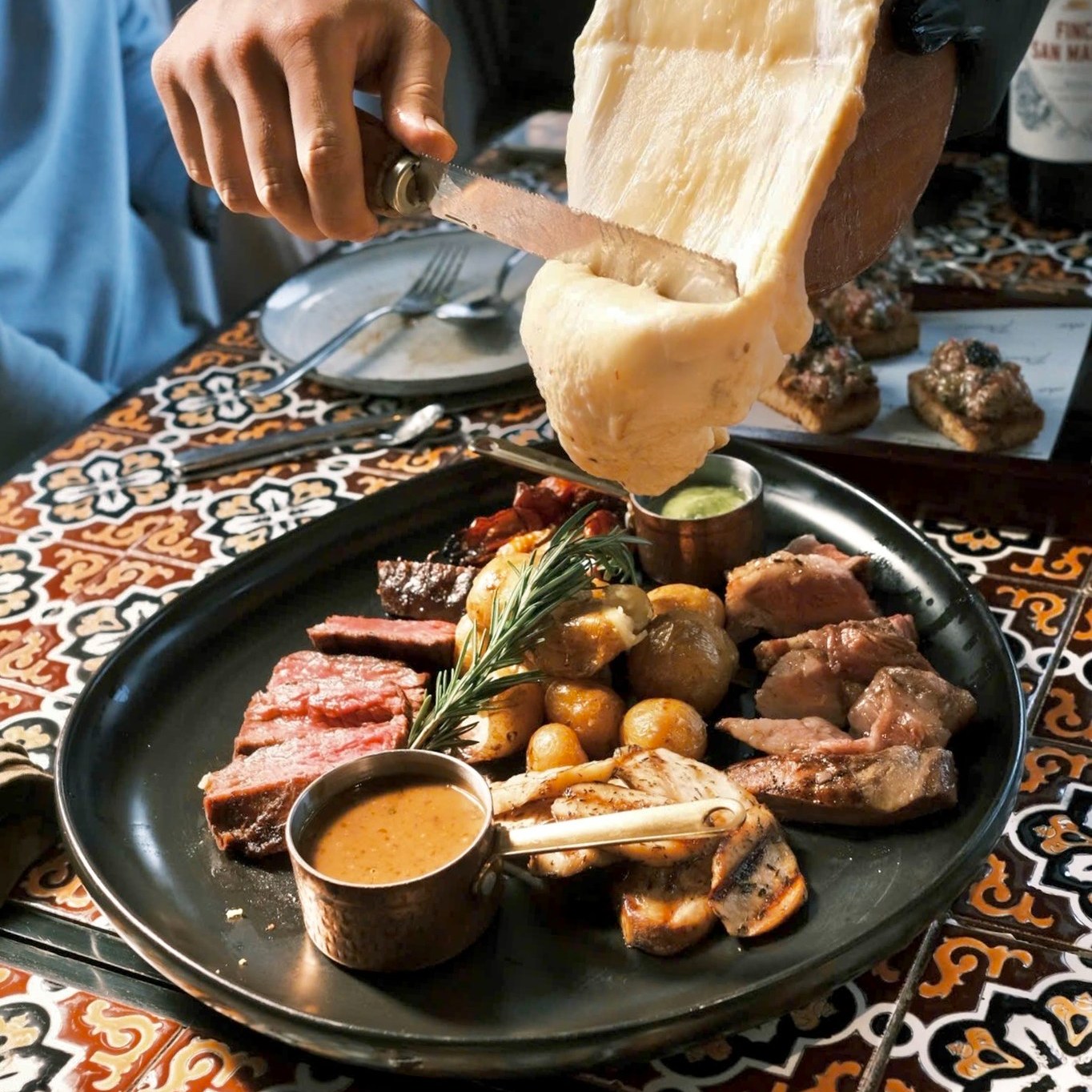 EIGHT YEARS WE "ATE" TOGETHER — photo 4