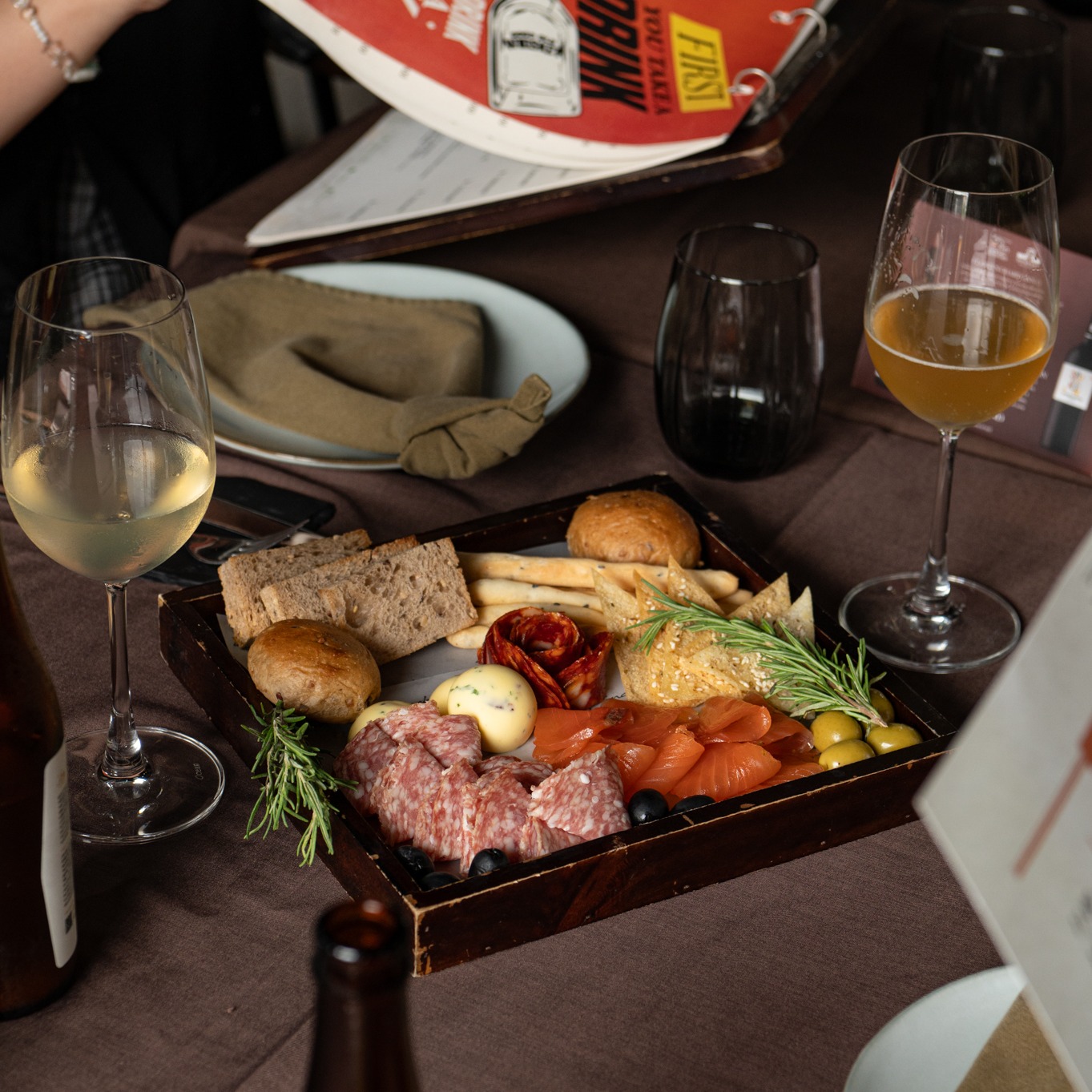 SUNDAYS AT OUR TABLE — photo 2